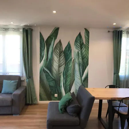 Apartment Un Petit Bout De Reve, Balcon, Parking & Proche Centre