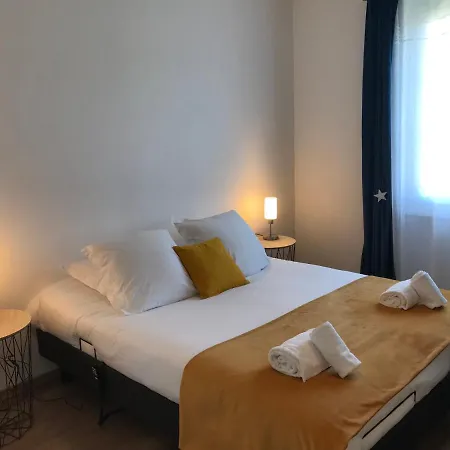 Apartment Un Petit Bout De Reve, Balcon, Parking & Proche Centre